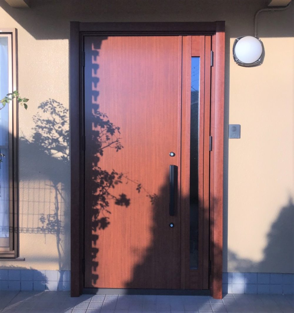 海老名市築年 玄関ドアリフォーム リシェント3断熱k4仕様 施工例 海老名市でリフォームなら海老名トーヨー住器 海老名市築年 玄関ドアリフォーム リシェント3断熱k4仕様 施工例 海老名市でリフォームなら海老名トーヨー住器