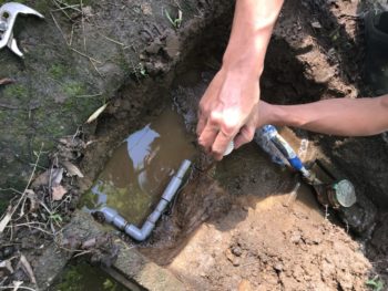 海老名市　家の外の水道管漏水