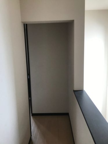 【海老名市 リフォーム】廊下や脱衣所が寒すぎて辛い…「1日で終わる」断熱対策と費用の目安は？