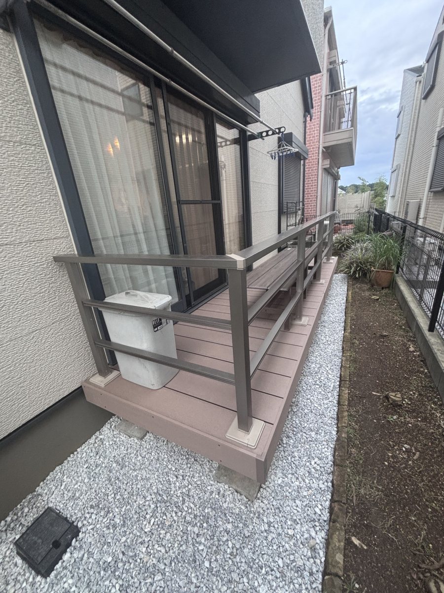 海老名市で庭の雑草対策！樹ら楽ウッドデッキ設置でくつろぎ空間へ｜マドリエ海老名