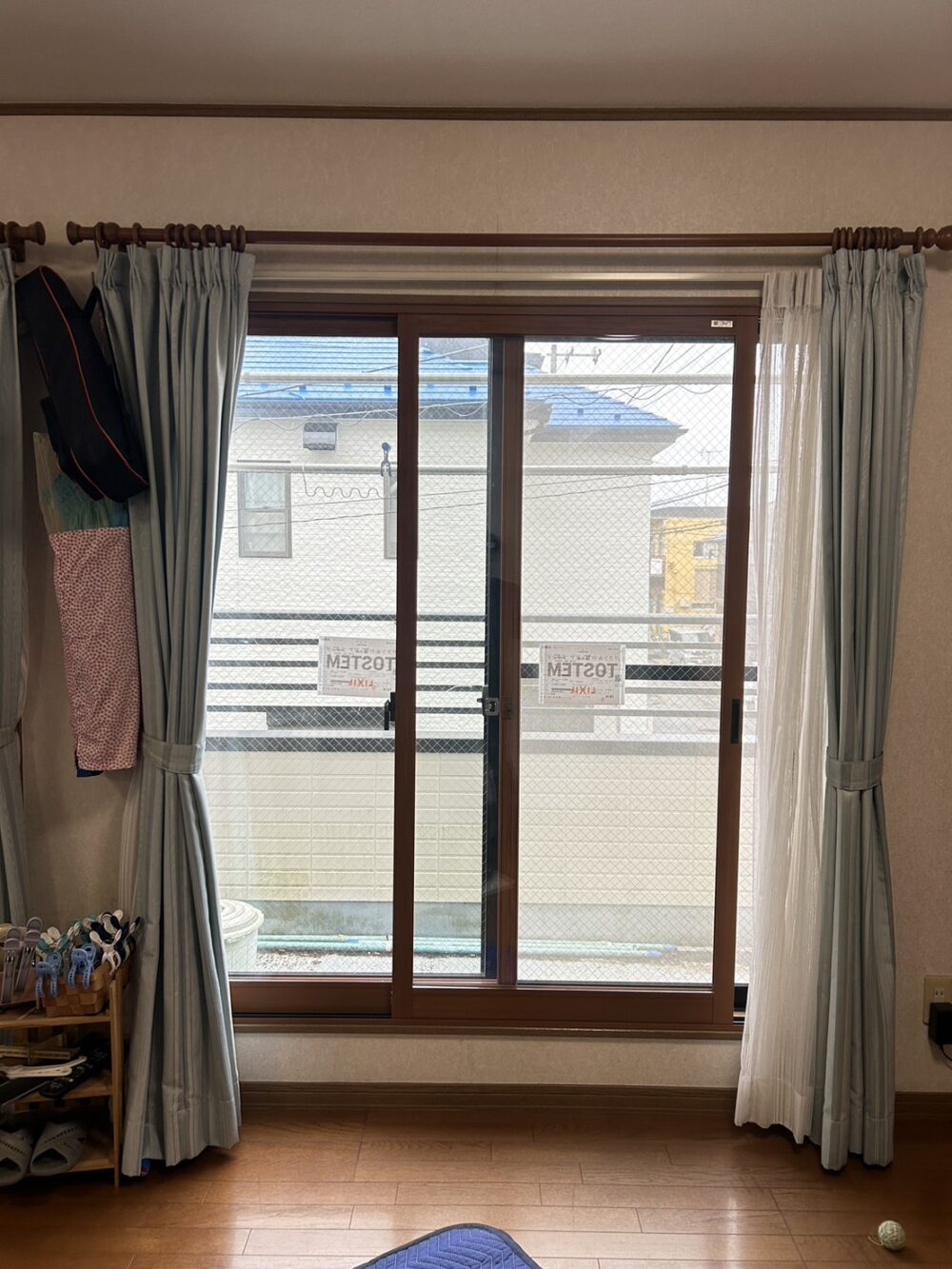 【海老名市 リフォーム】先進窓リノベ2025活用！猫ちゃんも喜ぶ内窓＆真空ガラスの寒さ対策